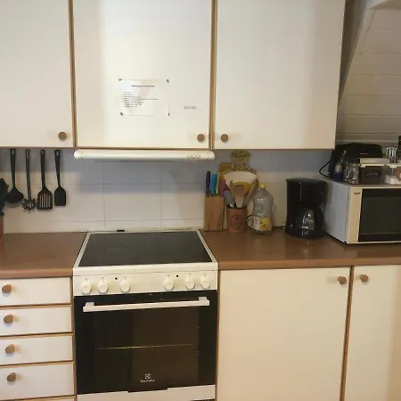 Almenningsgata 9a Gæstehus