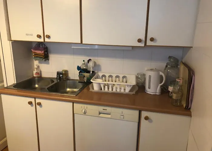 Almenningsgata 9a Vendégház *